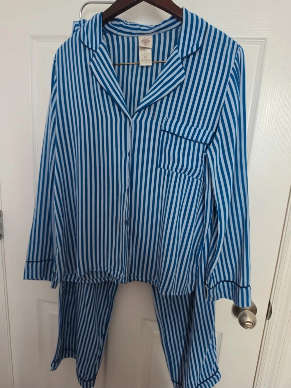 In Bloom by Jonquil Blue & light blue Striped Pajama Set / worn once